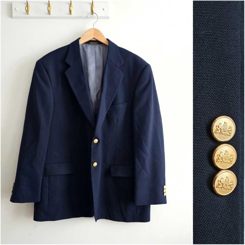 Stafford Men’s Navy Blue Blazer Sport Coat 44R Gold Crest Buttons Wool Blend